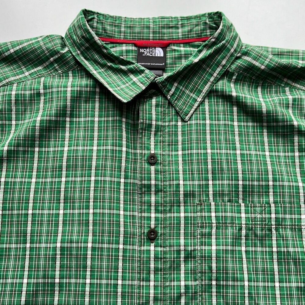 The North Face Poly/Nylon Plaid Button Front Short Sleeve Shirt Mens XL